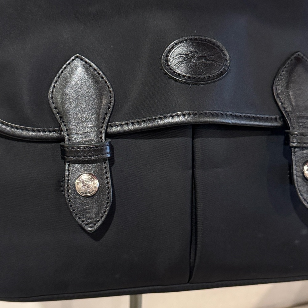 LONGCHAMP Le Pliage Black Messenger Bag - Picture 3 of 8